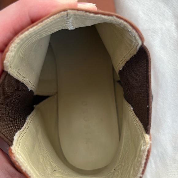 Nisolo Women’s Eva Leather Chelsea Boots - Picture 10 of 10